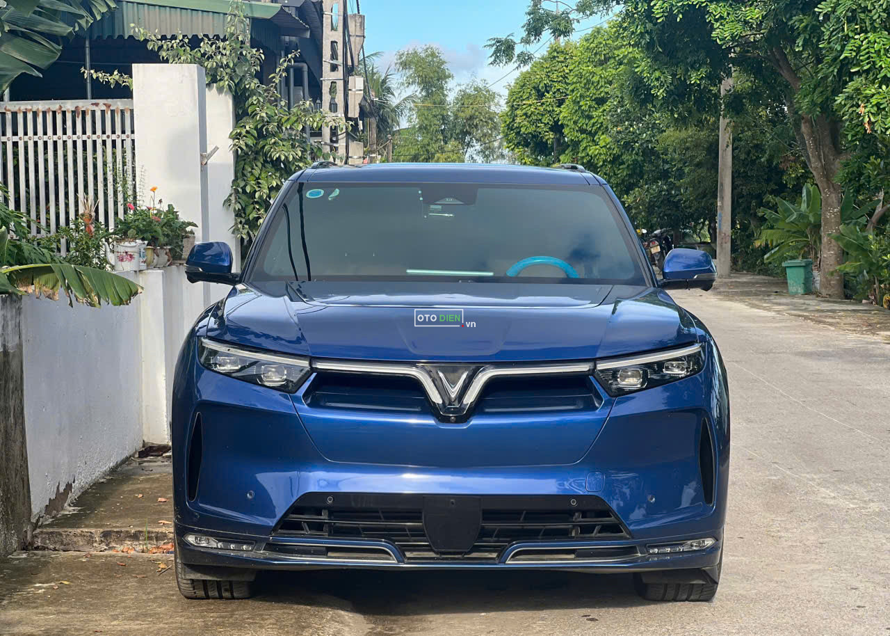 VinFast VF9 2023 Plus - 50000 km0