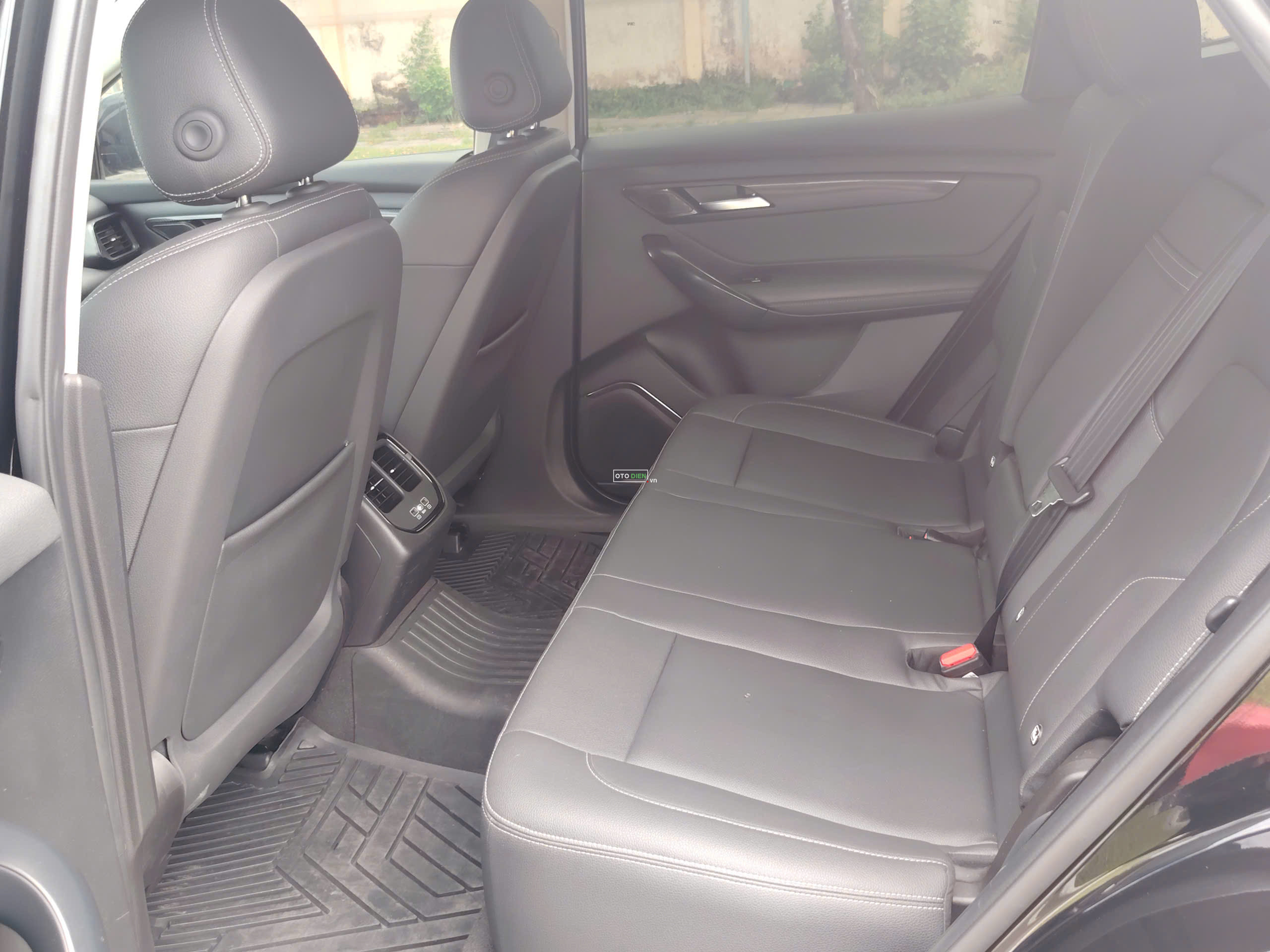 VinFast VF8 2024 Eco - 54000 km6
