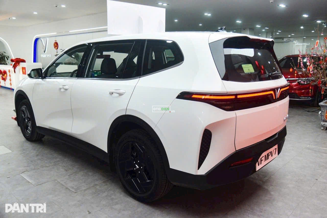 🚗 VF MPV 7 MỚI – ƯU ĐÃI GIẢM NGAY 6% GIÁ TRỊ XE2