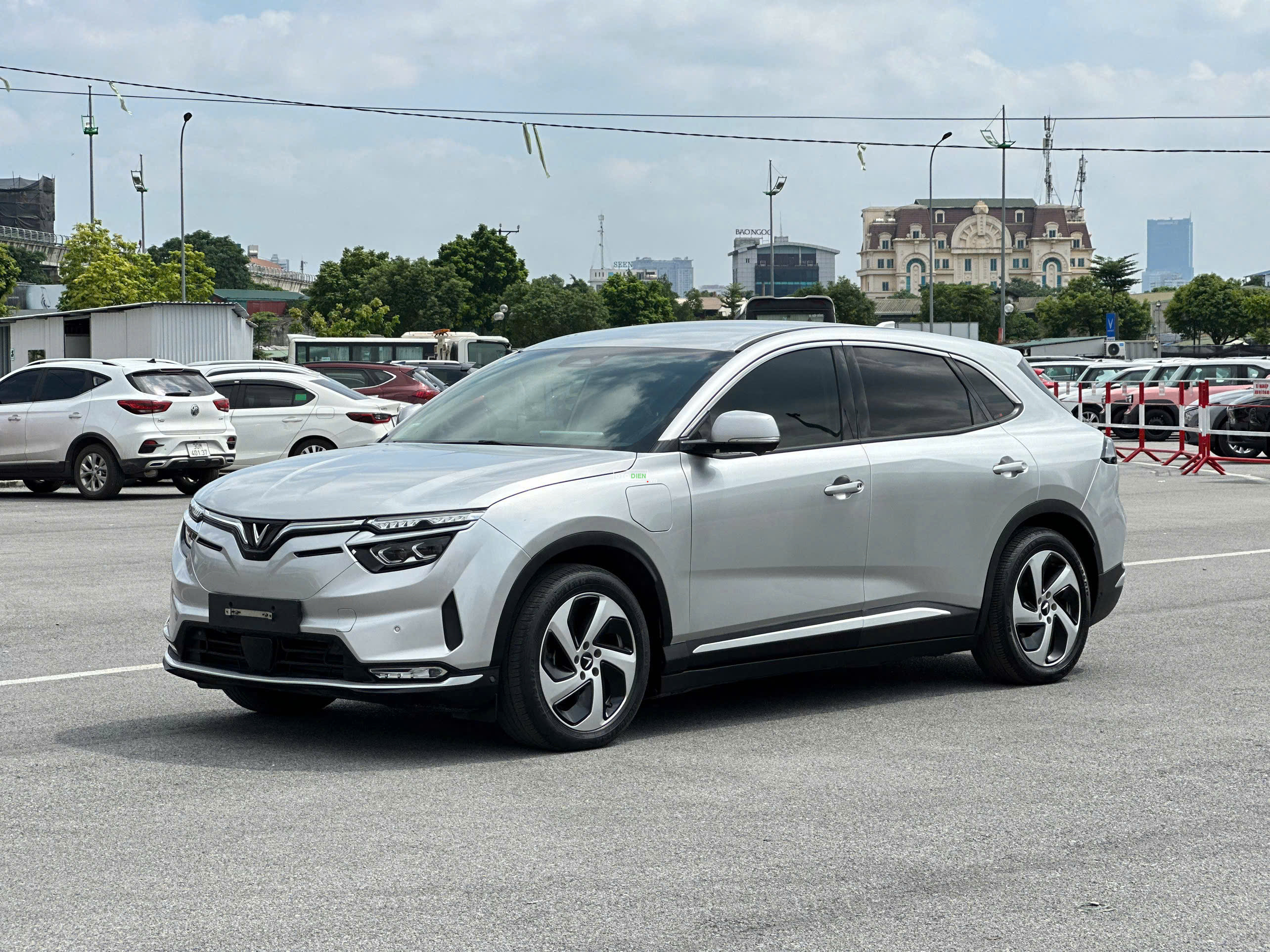 🚗 VINFAST VF 8 ALL NEW 100% – THIẾT KẾ MỚI, SẴN XE GIAO NGAY1