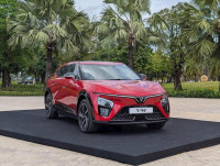 🚗 VinFast VF7 Mới – Giảm 6% | Sạc Miễn Phí