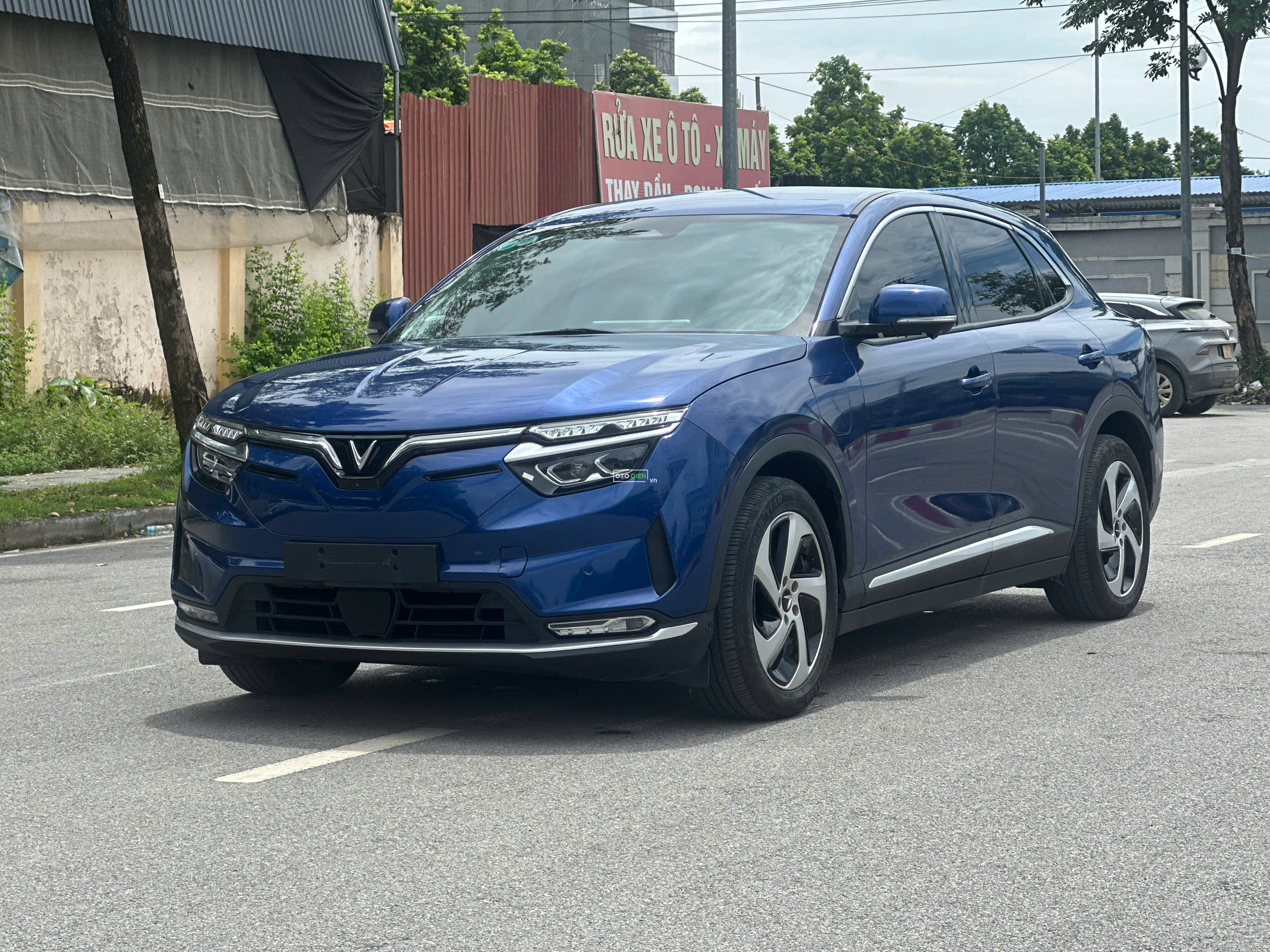 VinFast VF8 2023 Eco - 49000 km2