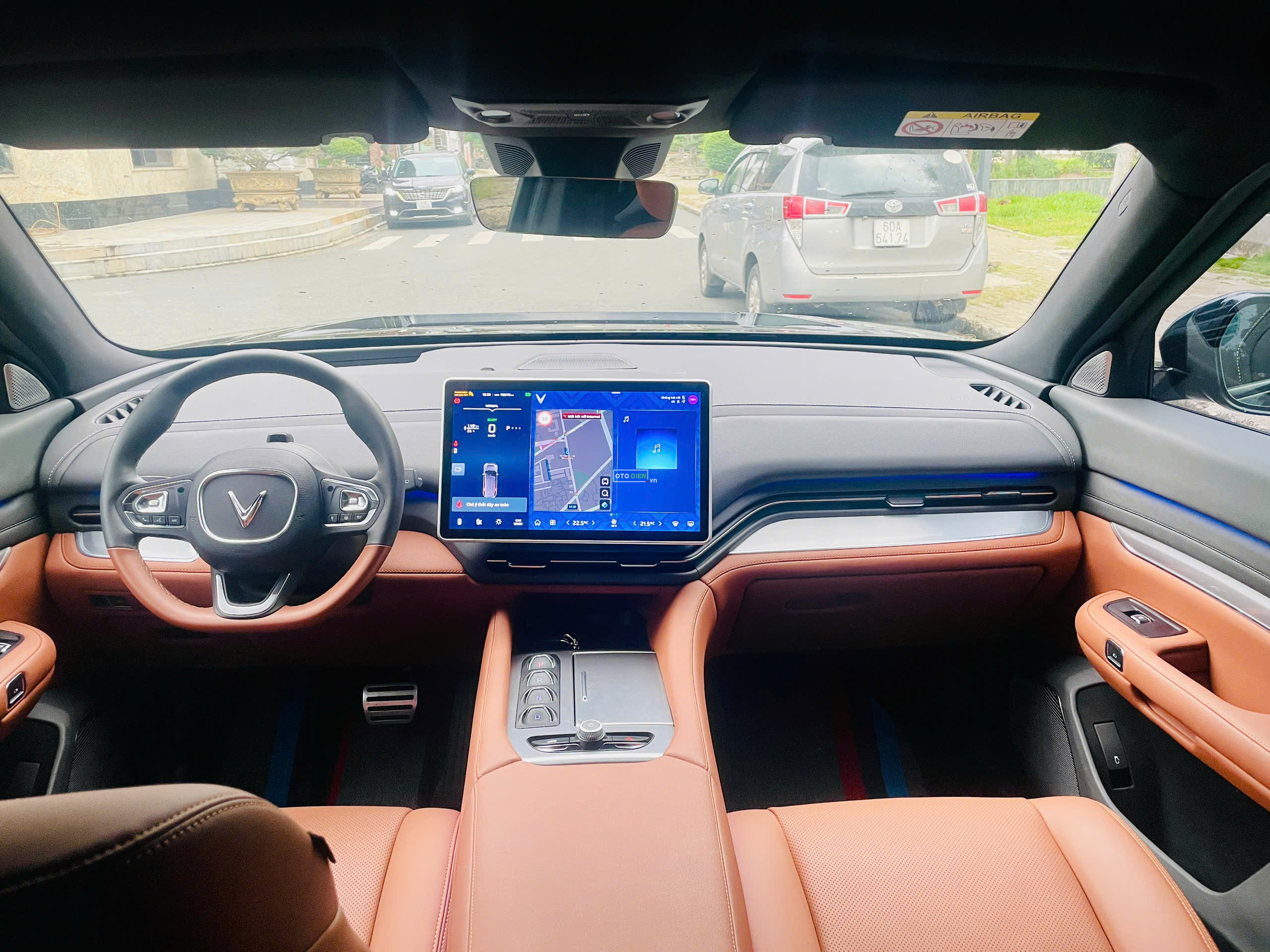 VinFast VF9 2025 Plus - 10000 km7