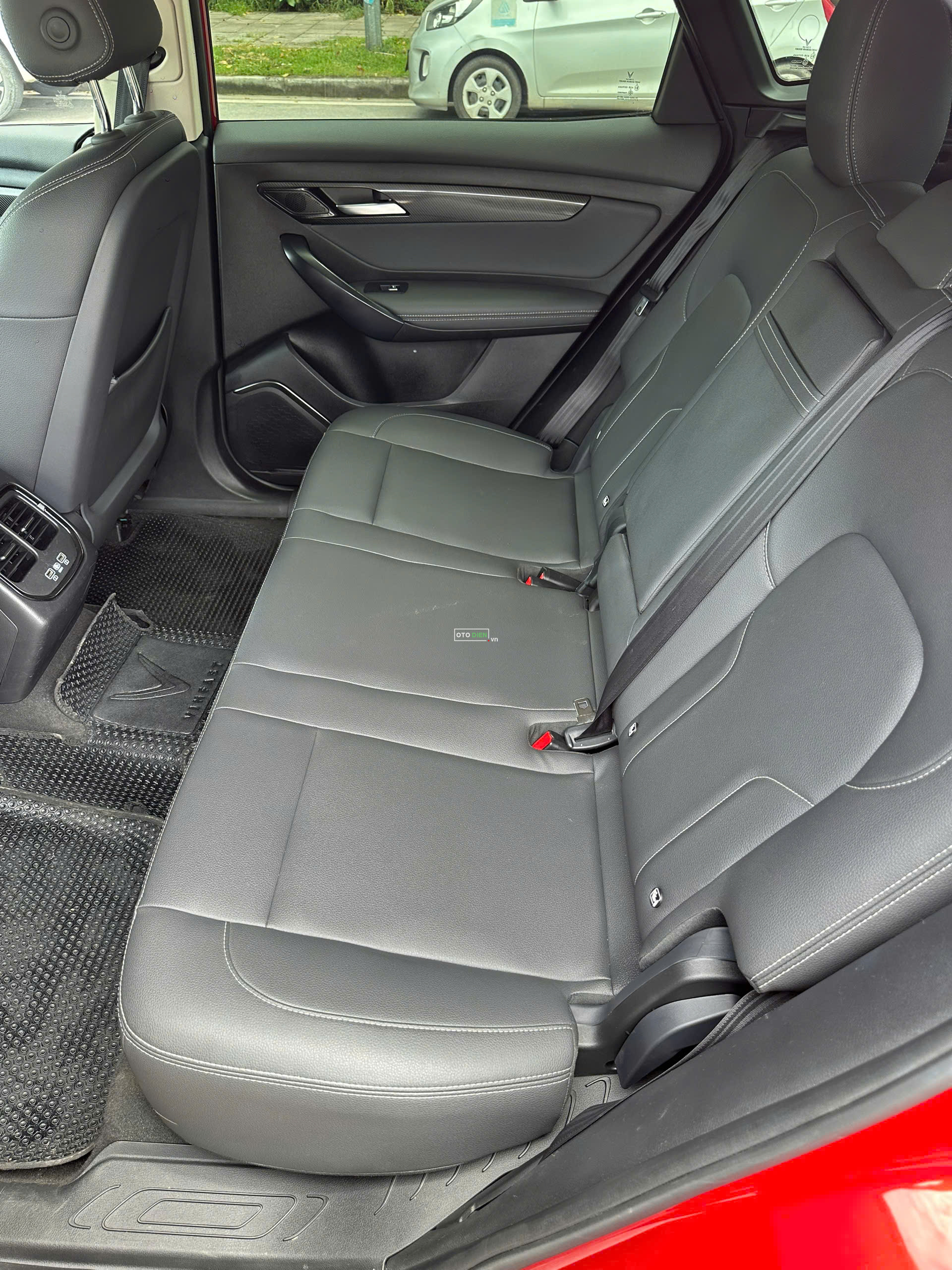 VinFast VF8 2022 Eco - 52000 km2