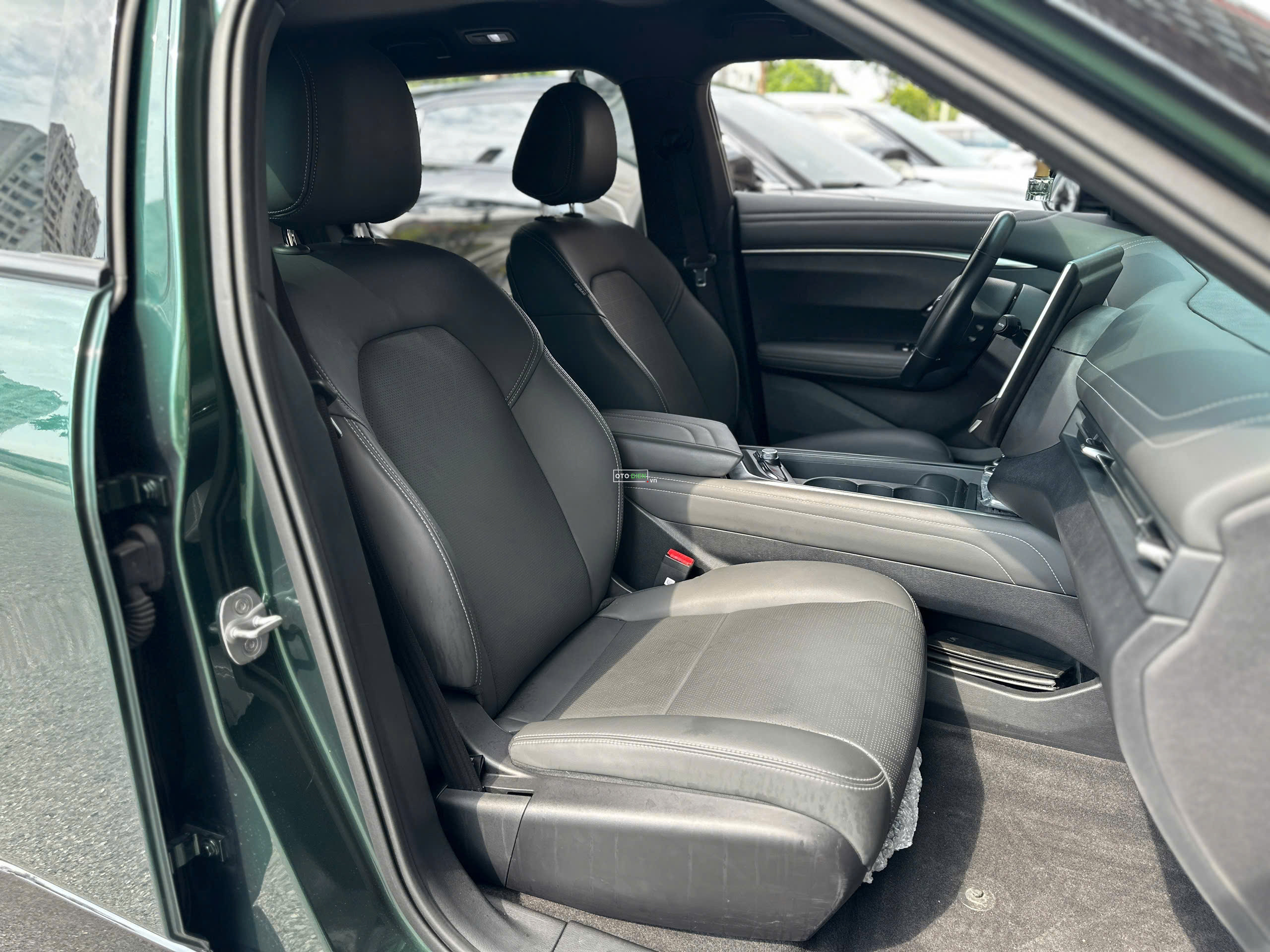 VinFast VF7 2025 Plus - 14000 km8