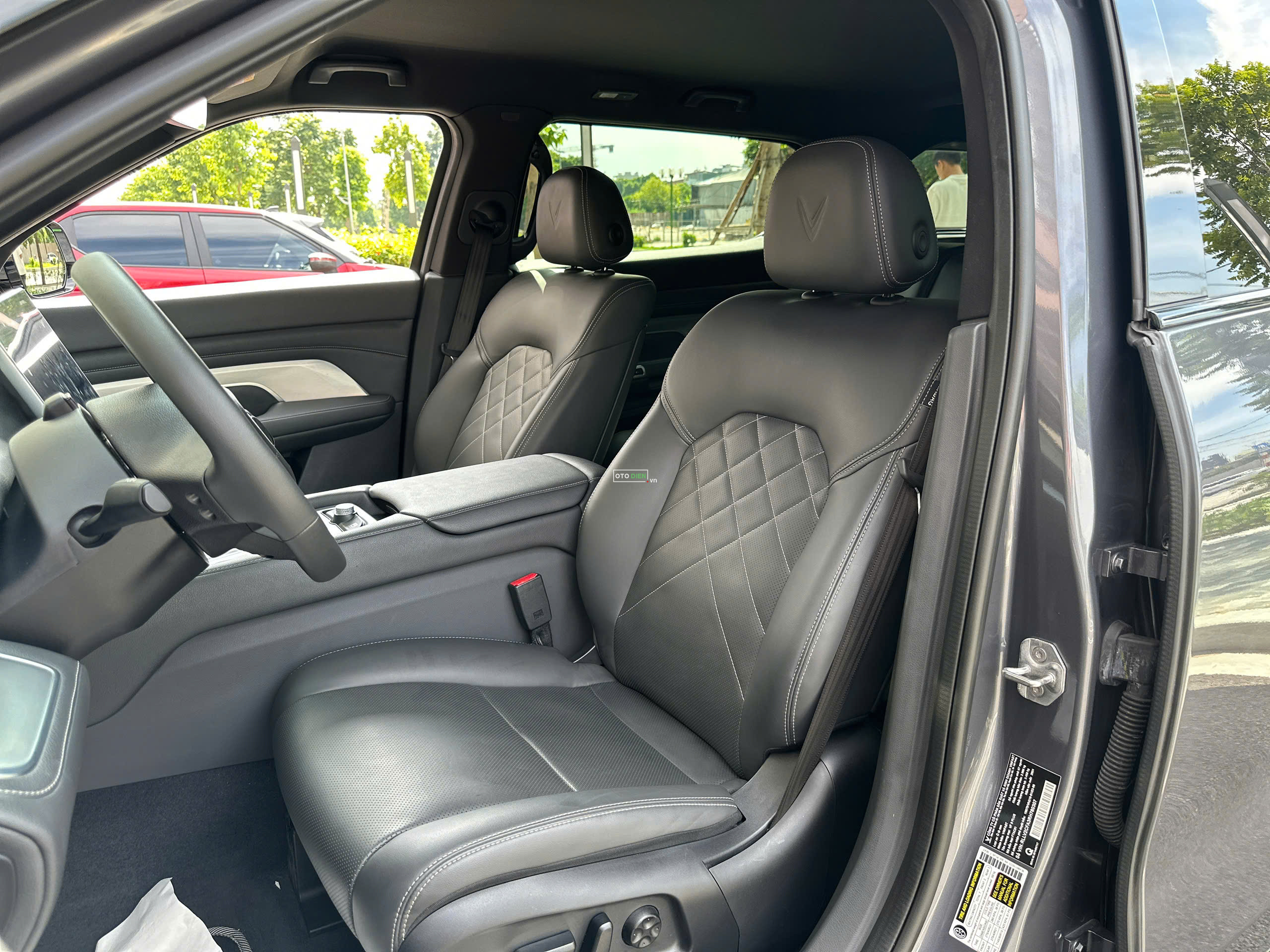 VinFast VF9 2024 Plus - 10000 km5