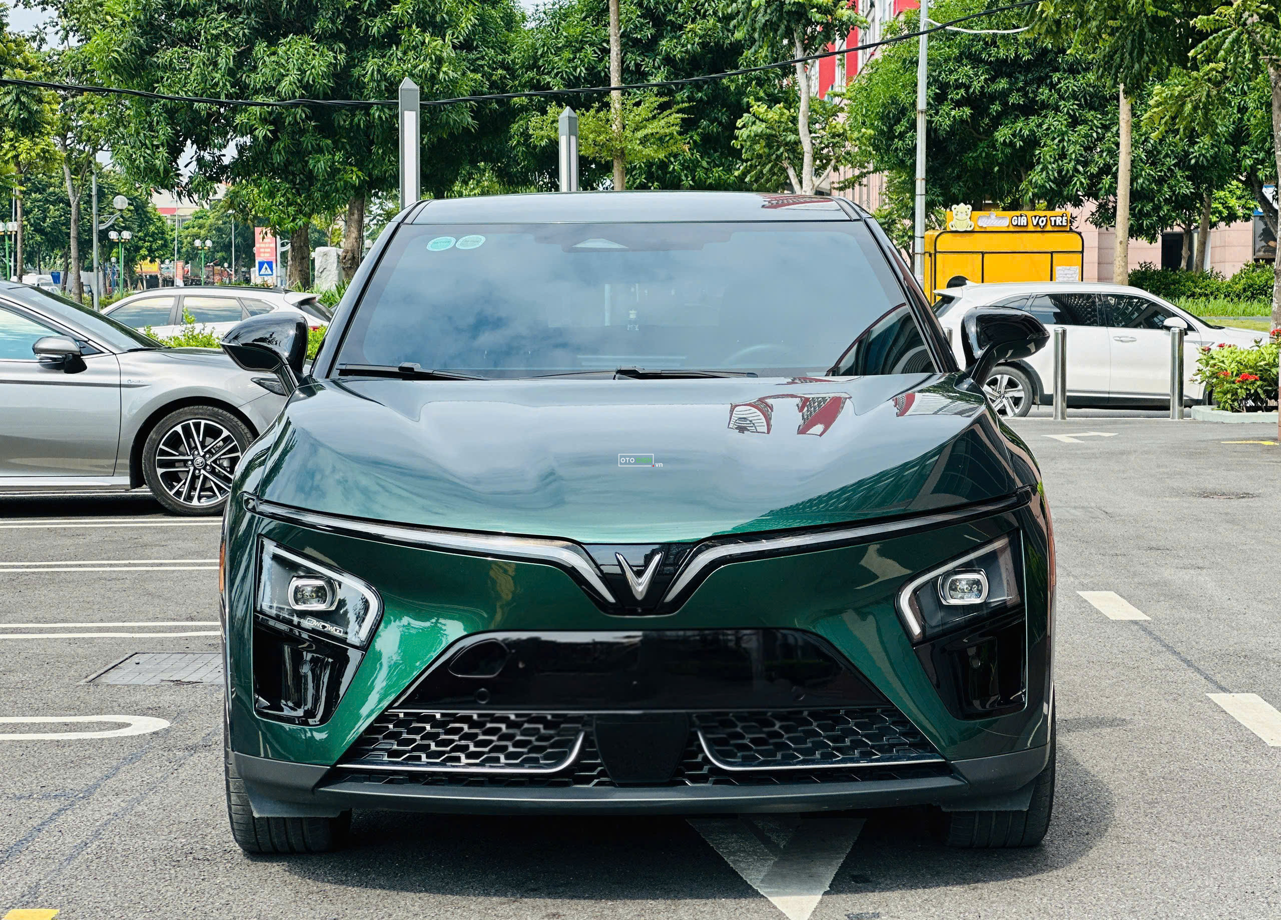 VinFast VF7 2025 Plus - 14000 km1