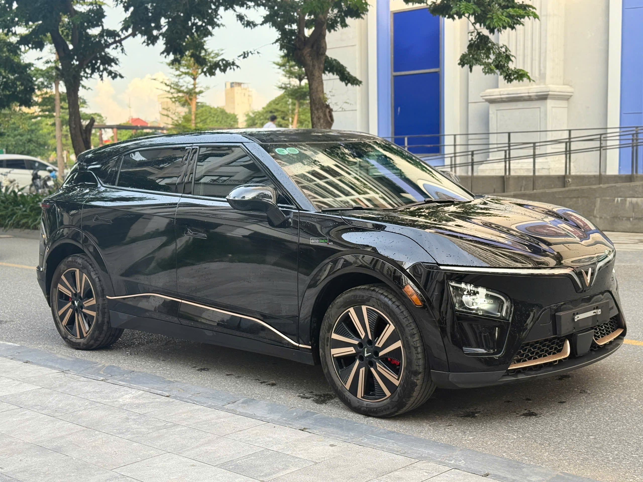 VinFast VF7 2025 Eco - 10000 km3