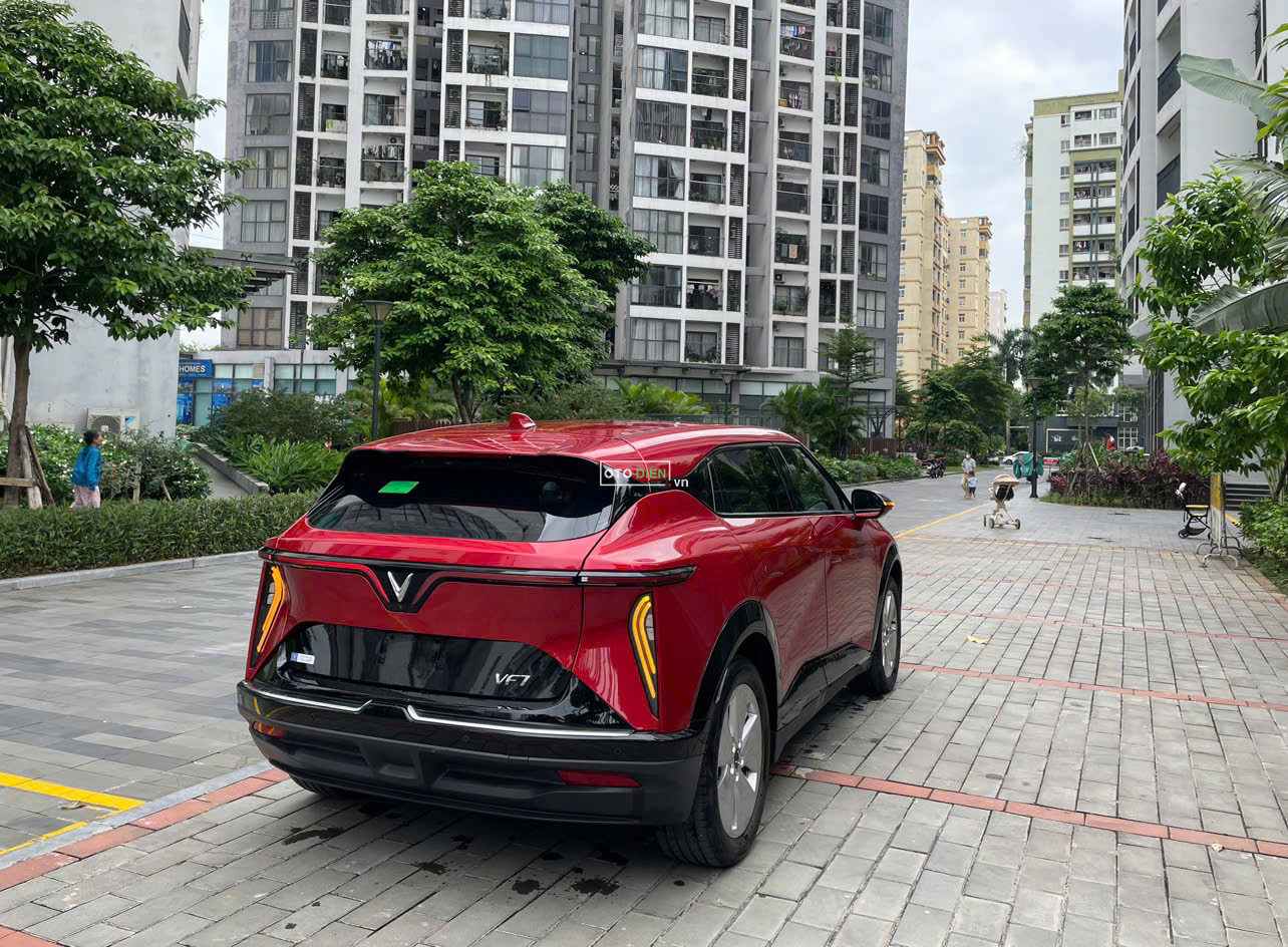 VinFast VF7 2025 Eco - 20000 km5